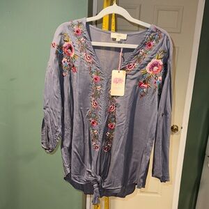 NWT Entro  Gray Blouse with Pink Floral Embroidery size small